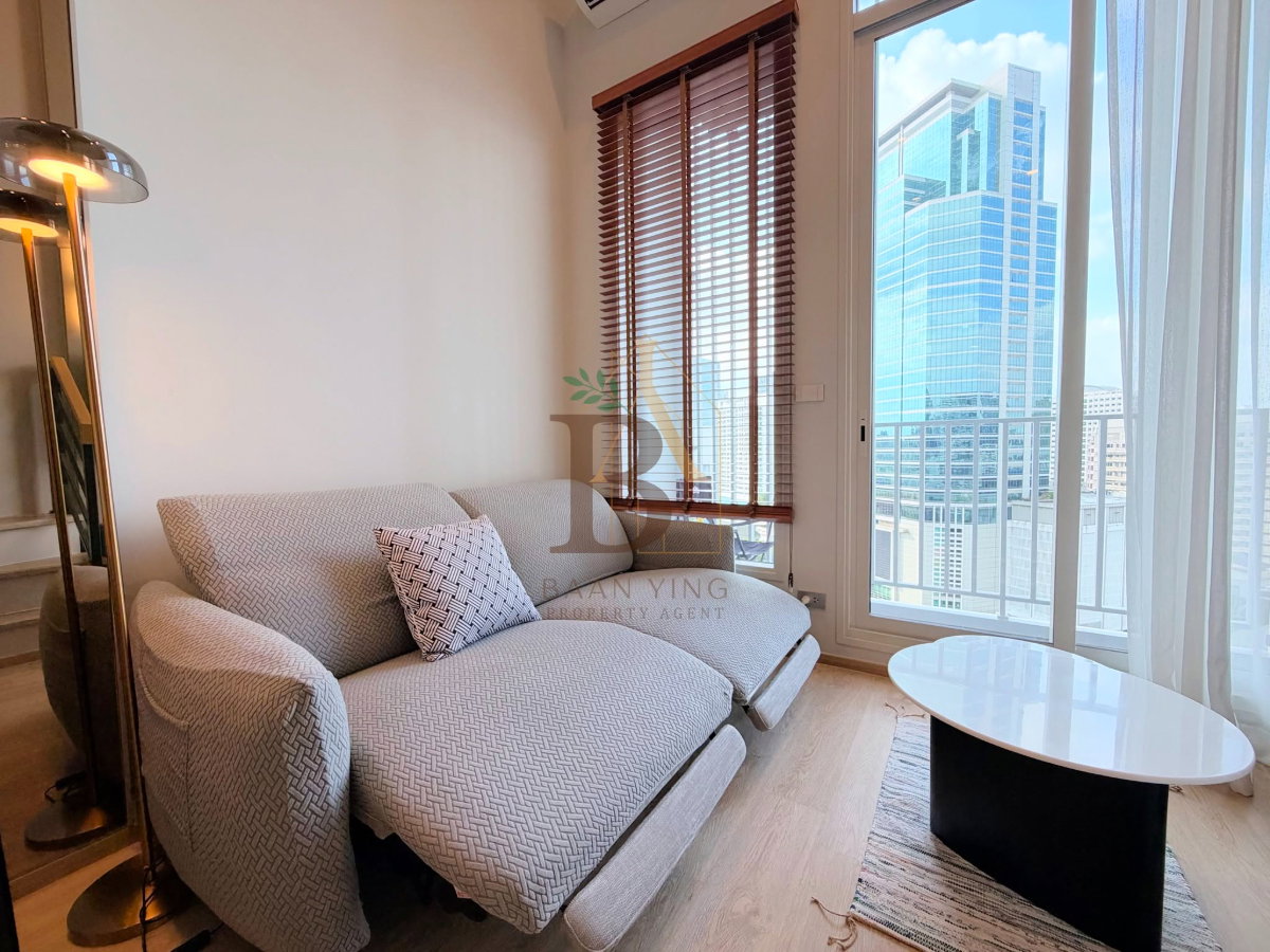 picture Culture Chula 1 Duplex Bedroom for rent, near BTS Saladaeng - 8/15