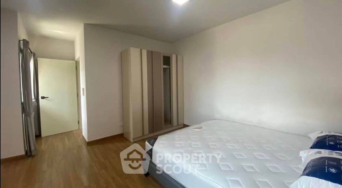 picture Pet-Friendly 4-BR Townhouse, Baan Klang Muang Ramintra 83 Station (ID 3431369) - 10/29