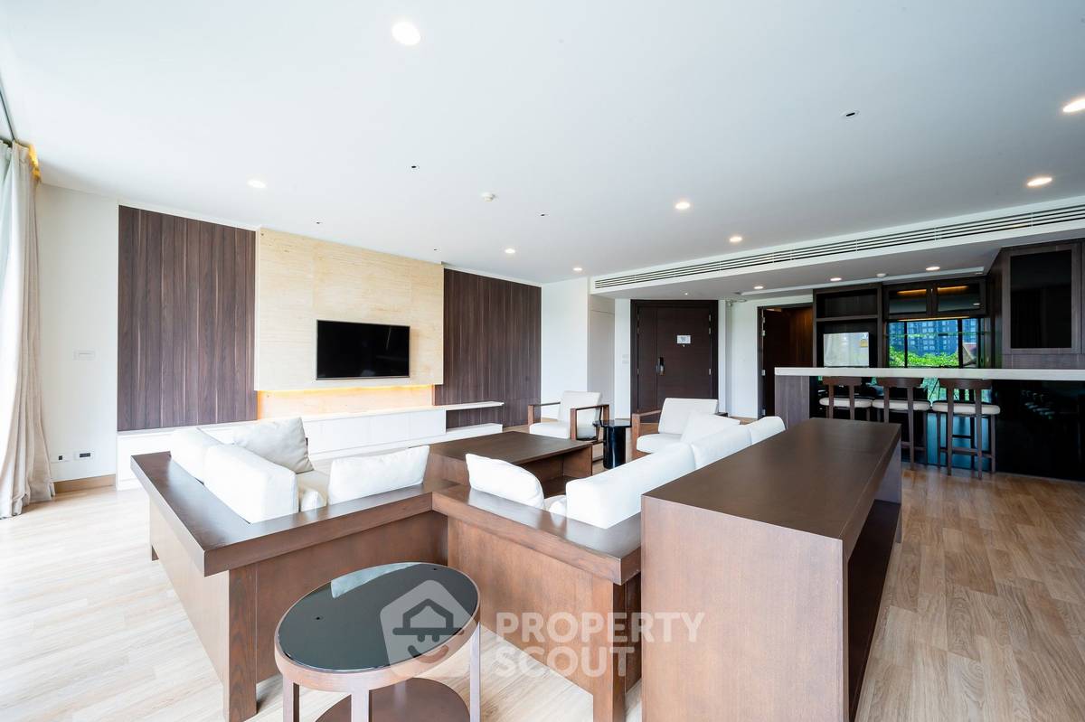 picture 4-BR 285 Sqm At Park Court Sukhumvit 77 Near BTS On Nut (ID 3429740) - 4/33
