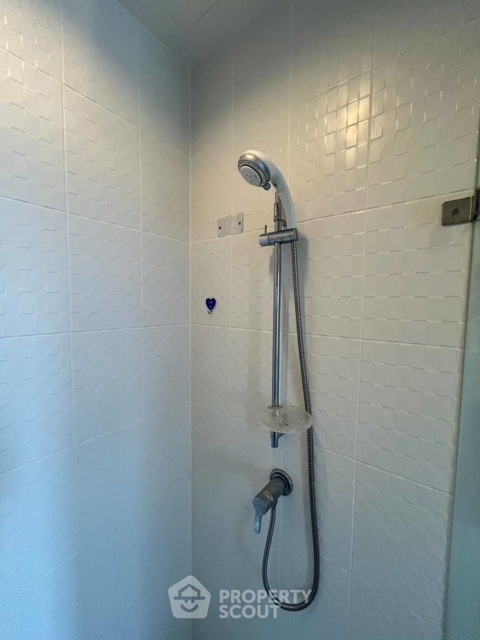 picture 31st-Floor 2-BR At The Tree Interchange, MRT Bang Pho (ID 3431350) - 6/21