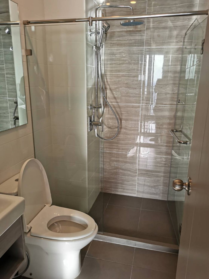 picture P-139087 For Rent: Knightsbridge Prime Onnut River View - 2/10