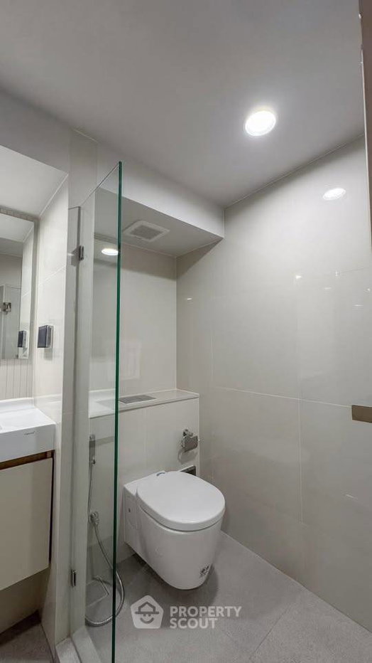 picture 2-BR 59 Sqm Condo At Culture Chula Near MRT Sam Yan (ID 3434323) - 32/41