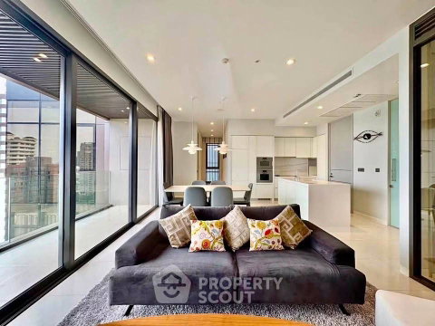 2-BR Condo at Vittorio Sukhumvit 39 near BTS Phrom Phong (ID 3433697)