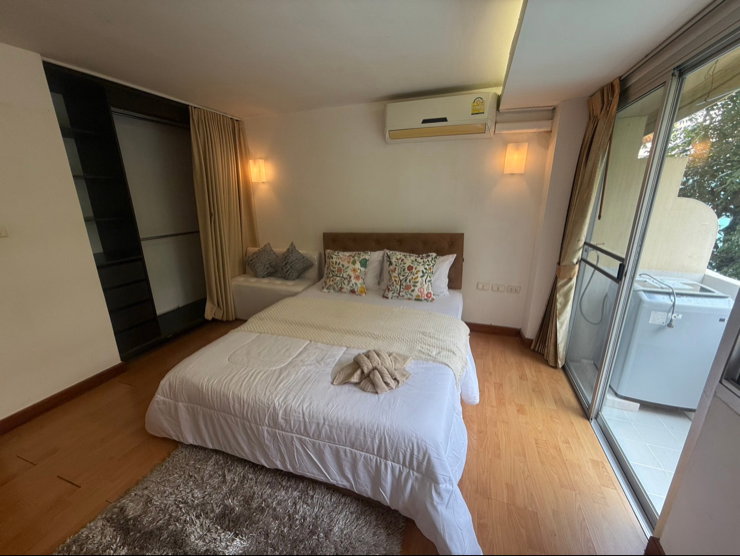 picture A308 Family park for rent studio with kitchen area - 1/13