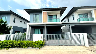 บ้านแฝด ชลบุรี : บ้านฌครงการภัททาดีไฟน์ โครงการคุณภาพระดับพรีเมี่ยม ถูกกว่าราคาตลาด  3ห้องนอน3ห้องน้ำ ราคาเพียง 3.88ล้านบาท