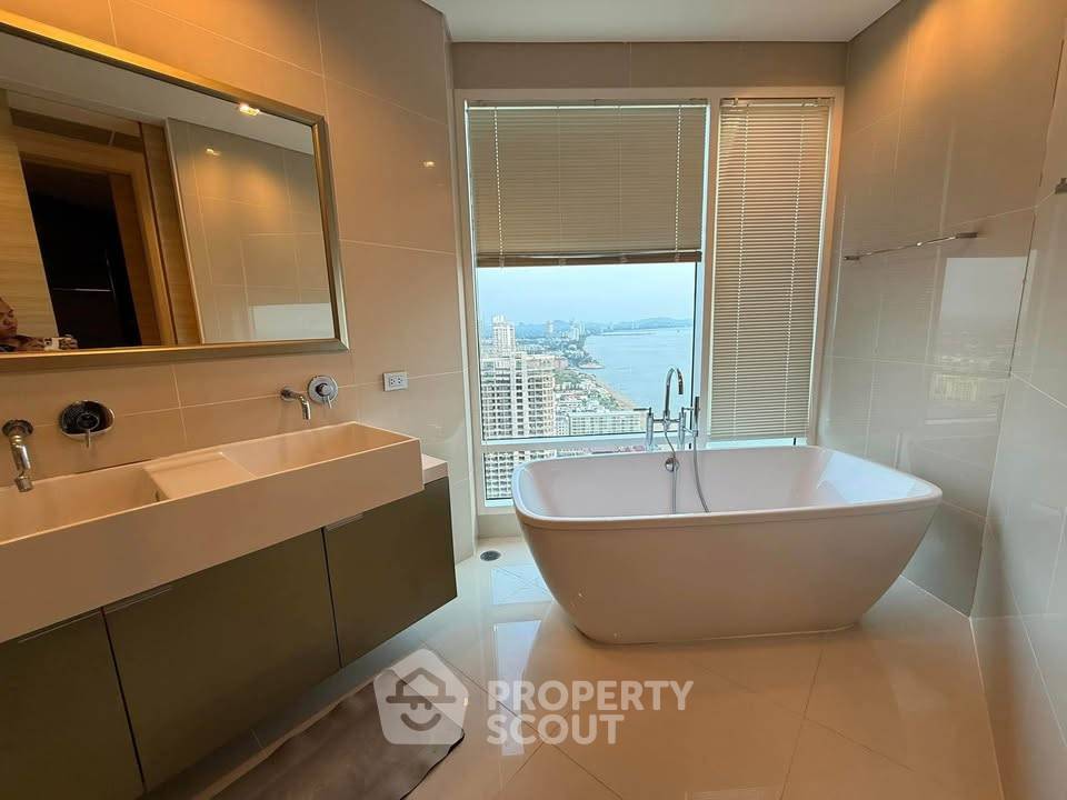 picture 3-BR Condo at Reflection Jomtien Beach Pattaya close to Pattaya (ID 3430204) - 12/17