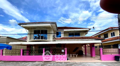 เช่าบ้านเดี่ยว ชลบุรี : บ้าน 3 ห้องนอน ขนาด 304 ตร.ม. เลี้ยงสัตว์ได้ ที่ Wonderland 2 Village (ID 3429718)