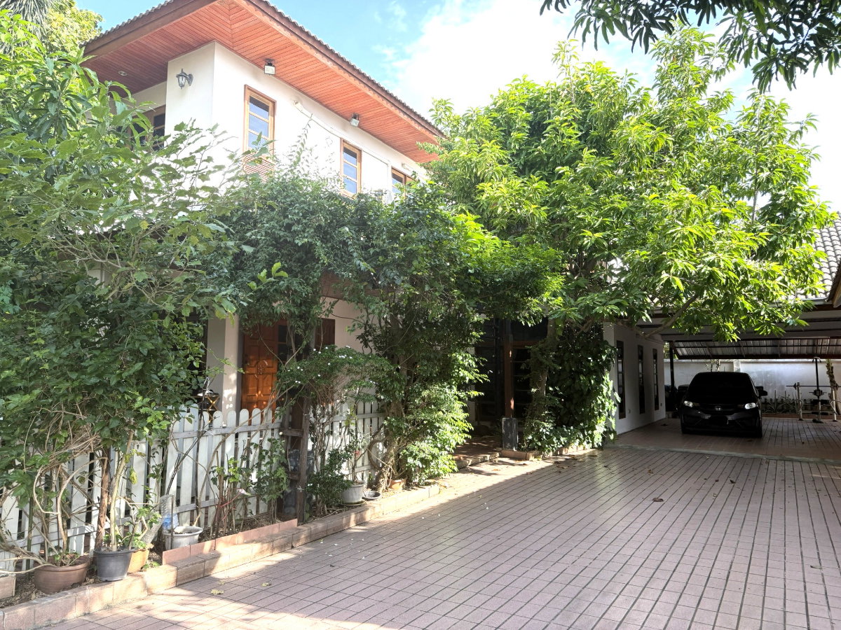 รูป ขายบ้านเดี่ยว 2 ชั้น พุทธมณฑลสาย 1 ซอย 37 ขนาด 165 ตร.วา บ้านหลังใหญ่ พื้นที่เยอะ ปลอดภัย มั่นคง - รูปที่ 10/29