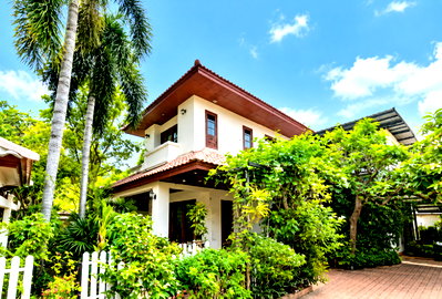 บ้านเดี่ยว สถานีขนส่งกรุงเทพฯ (สายใต้ใหม่) : ขายบ้านเดี่ยว 2 ชั้น พุทธมณฑลสาย 1 ซอย 37 ขนาด 165 ตร.วา บ้านหลังใหญ่ พื้นที่เยอะ ปลอดภัย มั่นคง