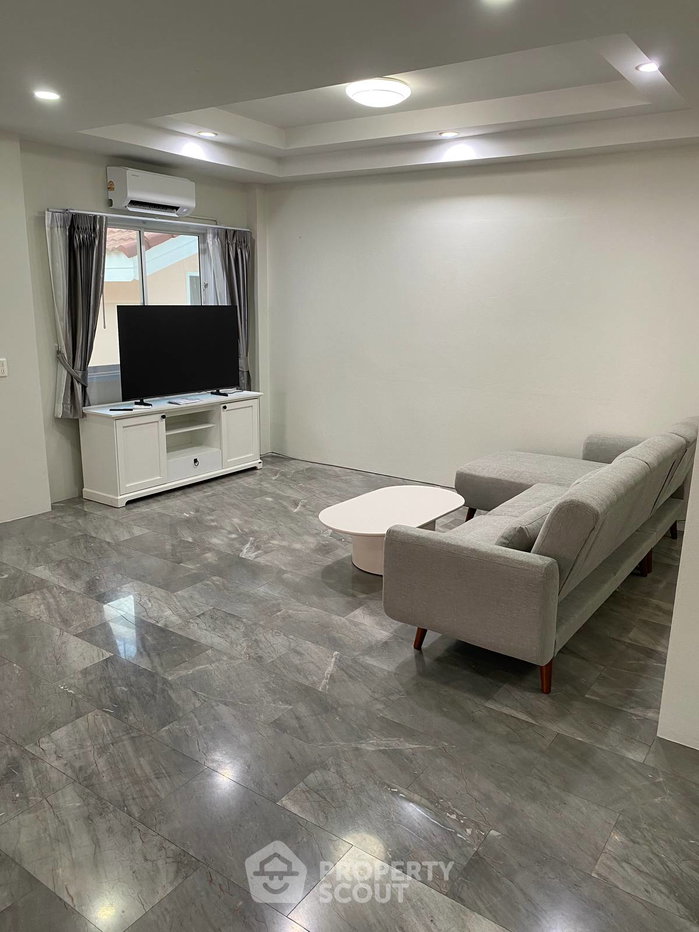 picture Pet-Friendly 3-BR 304 Sqm House At Wonderland 2 Village (ID 3429718) - 27/49