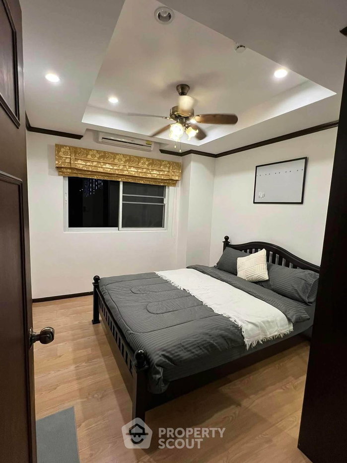 picture 2-BR Condo at Siam Oriental Twins Pratumnak close to Phratamnak (ID 3431364) - 14/16