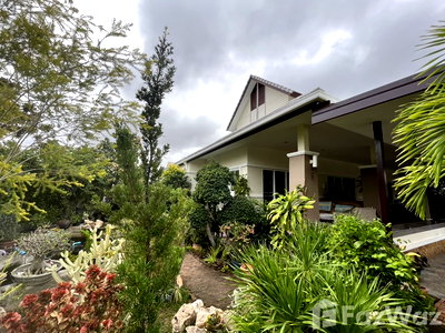 Houses for sale Hua Hin Prachaubkirikhan : .200 SqM 3BR House: Buy Part of Emerald Scenery in Hua Hin! 1377252