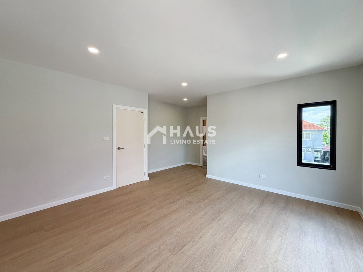picture Kritsada Nakhon 18 / 4 Bedrooms #HPHU124 - 19/27