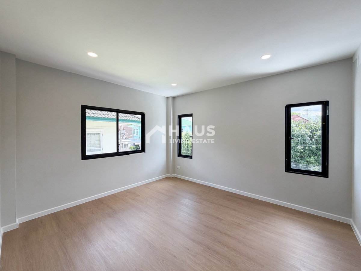 picture Kritsada Nakhon 18 / 4 Bedrooms #HPHU124 - 24/27