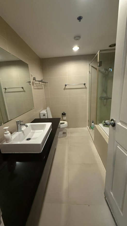 picture Condo for RENT  : Belle Grand Rama 9  𝐒𝐢𝐳𝐞 :  106 sqm. 3 Bedroom 2 Bathroom / Balcony   𝐅𝐥𝐨𝐨𝐫 :  7th  Building: C1  ✅Fully furnished - 22/26
