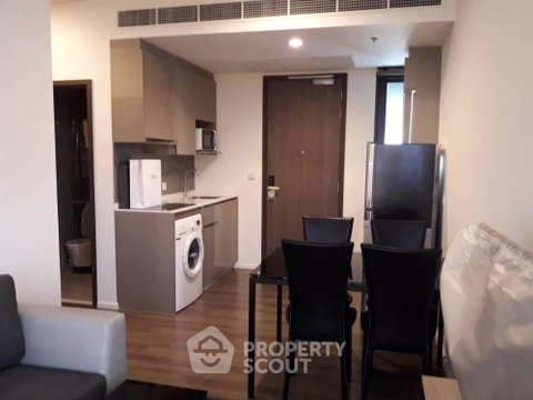 2-BR Condo at Whizdom Essence Sukhumvit near BTS Punnawithi (ID 385338)