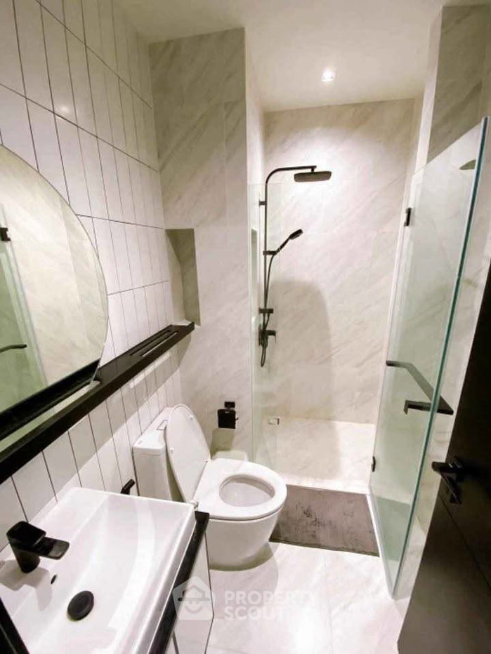 picture Studio Condo at Chapter Charoennakhorn - Riverside near BTS Krung Thon Buri (ID 3430946) - 8/11