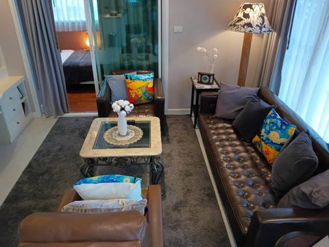 For Rent Supalai Place Sukhumvit 39 — 2 Bedroom | BTS Phrom Phong | Fully Furnished GTN-1324