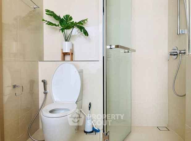 picture Great Value 47th-Floor 1-BR Condo At The Esse Asoke Near MRT Sukhumvit (ID 3429451) - 8/10
