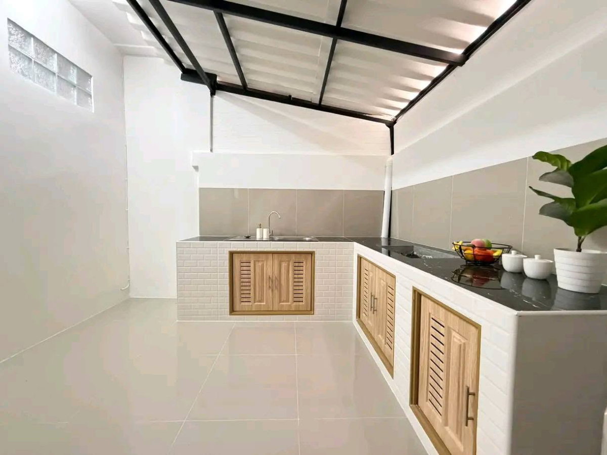 รูป ขายทาวน์โฮมรีโนเวทใหม่ ม.บูรพาแลนด์ หนองยายบู่ ศรีราชา - รูปที่ 13/13