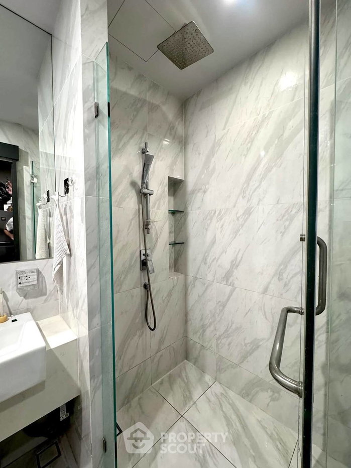 picture Studio Condo at Ideo Mobi Rangnam near ARL Ratchaprarop (ID 3431331) - 9/10