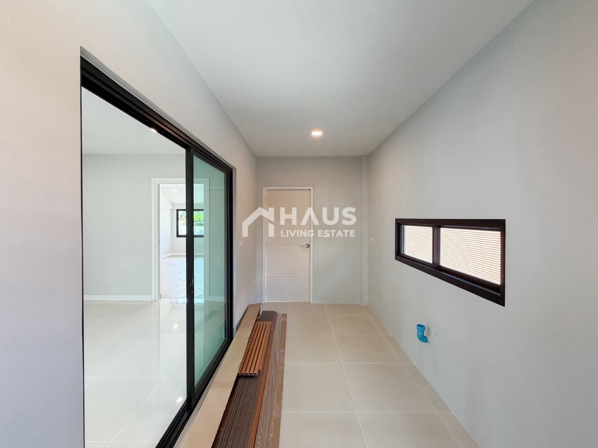 picture Kritsada Nakhon 18 / 4 Bedrooms #HPHU124 - 11/27