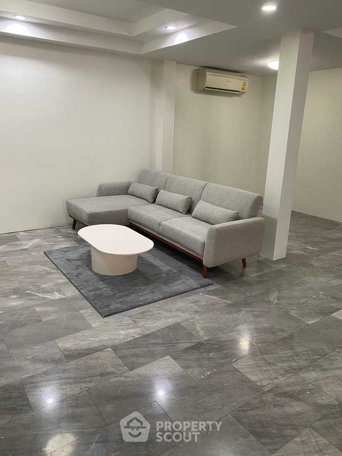 picture Pet-Friendly 3-BR 304 Sqm House At Wonderland 2 Village (ID 3429718) - 34/49