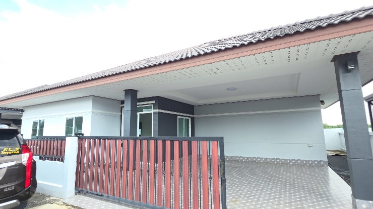 รูป ขายบ้านเดี่ยว เนื้อที่ 67 ตารางวา [ 3ห้องนอน 3ห้องน้ำ 1โถง 1ครัว 2ที่จอดรถ  มีโซนซักล้าง ต่อเติมหลังโซนหลังแล้ว ]  - รูปที่ 2/13