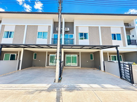 Townhome for rent at Api Town Airport village