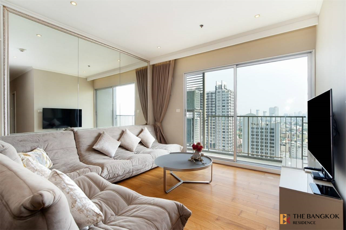 picture Hive Taksin Comfortable and Ready to Move-in near BTS Wongwian Yai - 1/10