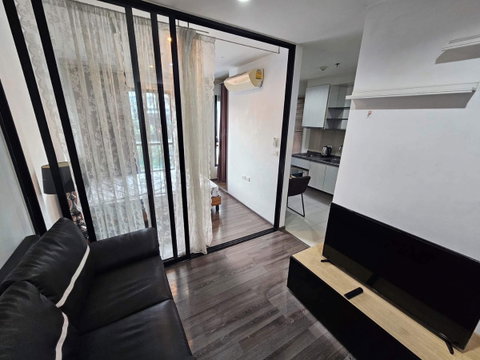 🟪🟦🟩🟨🟧 For rent: The Base Park West, Sukhumvit 77 💠 Rent: 12,000 🛎️🛎️ | Line@: @assetspro