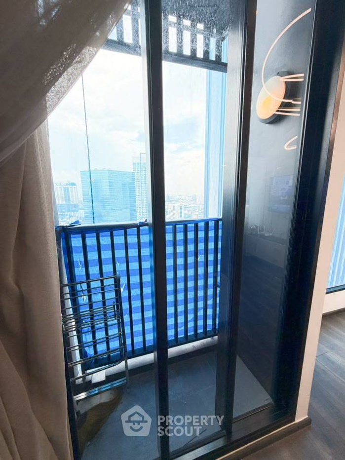 picture 1-BR Condo at Knightsbridge Space Ratchayothin near BTS Ratchayothin (ID 3426575) - 10/21