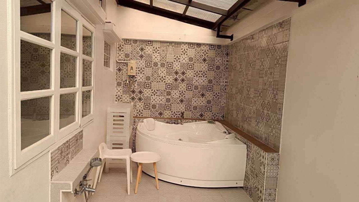 รูป ให้เช่า ทาวน์เฮ้าส์ สุขุมวิท 54 | 185 ตร.ม. | 4 ห้องนอน | Fully Furnished | ใกล้ BTS อ่อนนุชประมาณ 5 นาที - รูปที่ 3/12