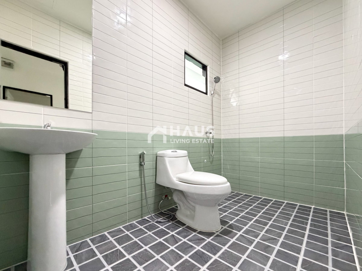 picture Baan Phrueksa 3 Bang Bua Thong / 5 Bedrooms #HBGY026 - 14/17