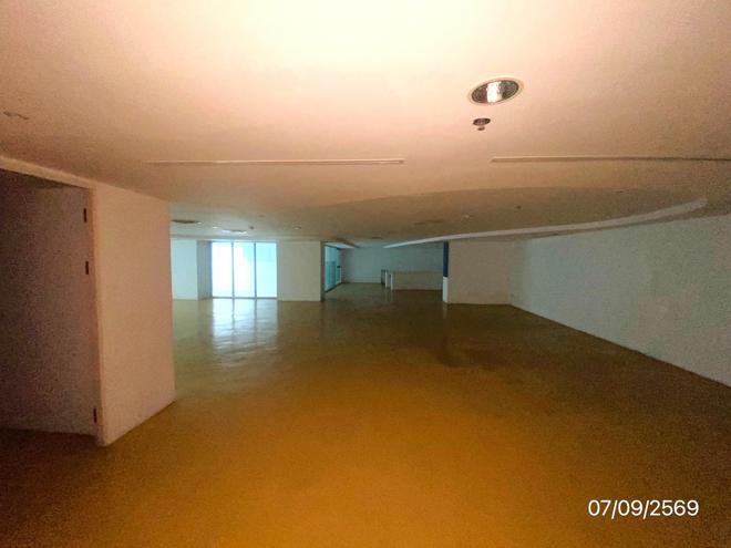 picture OFFICE 597.6 Sq.w. Bang Kapi Bangkok for 20.6M - 10/41