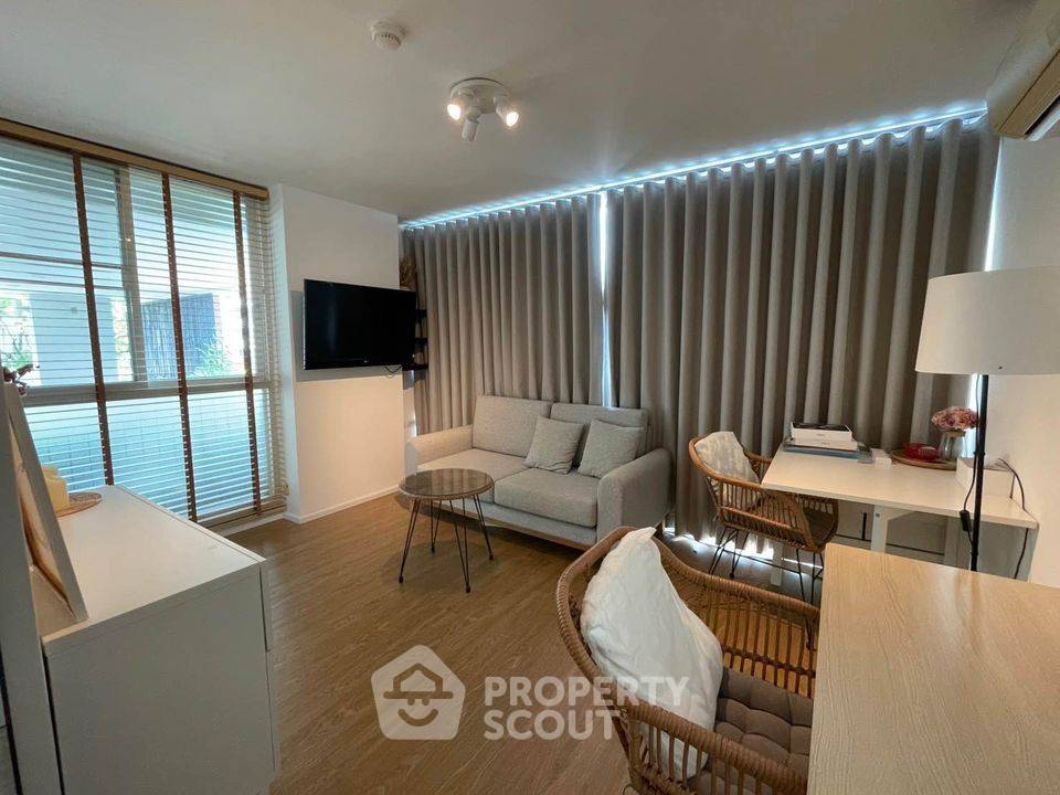 picture 1-BR Condo at Chateau In Town Phaholyothin 11 near BTS Saphan Khwai (ID 1918059) - 2/8