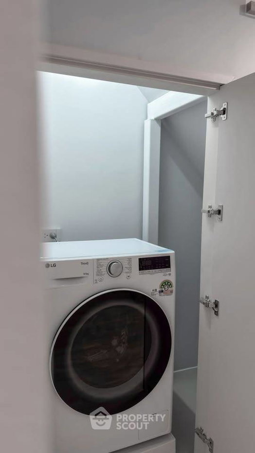 picture 2-BR 59 Sqm Condo At Culture Chula Near MRT Sam Yan (ID 3434323) - 40/41