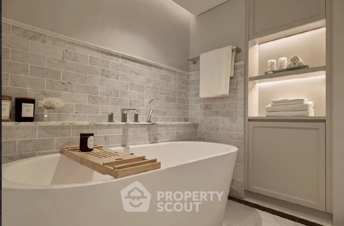 picture 3-BR Condo at Canvas 39 near BTS Phrom Phong (ID 3270406) - 12/14