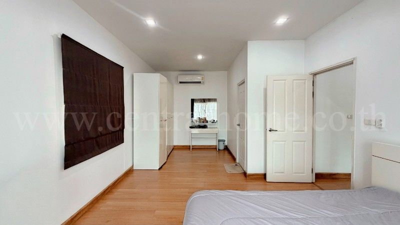รูป บ้านแฝด สไตล์บ้านเดี่ยว โกลเด้น นีโอ รามอินทรา-วงแหวน ต่อเติมครบ พร้อมอยู่ - รูปที่ 23/32