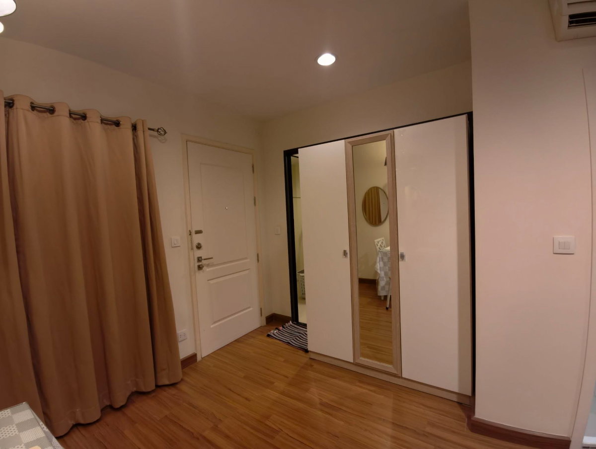 picture Condo for Rent at The Crest Phaholyothin 11 (C6910048) ID Line : @condo44 - 9/11