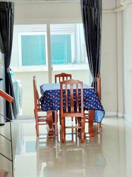 รูป สนามบินสุวรรณภูมิ ทาวน์โฮม 3 ชั้น 4นอน ลาดกระบัง 54 200ม. 4น้ำ .รพ.จุฬารัตน์ 8 27 ตร.ว. 230 ตร.ม.พร้อมเฟอร์ฯ แอร์ - รูปที่ 6/8