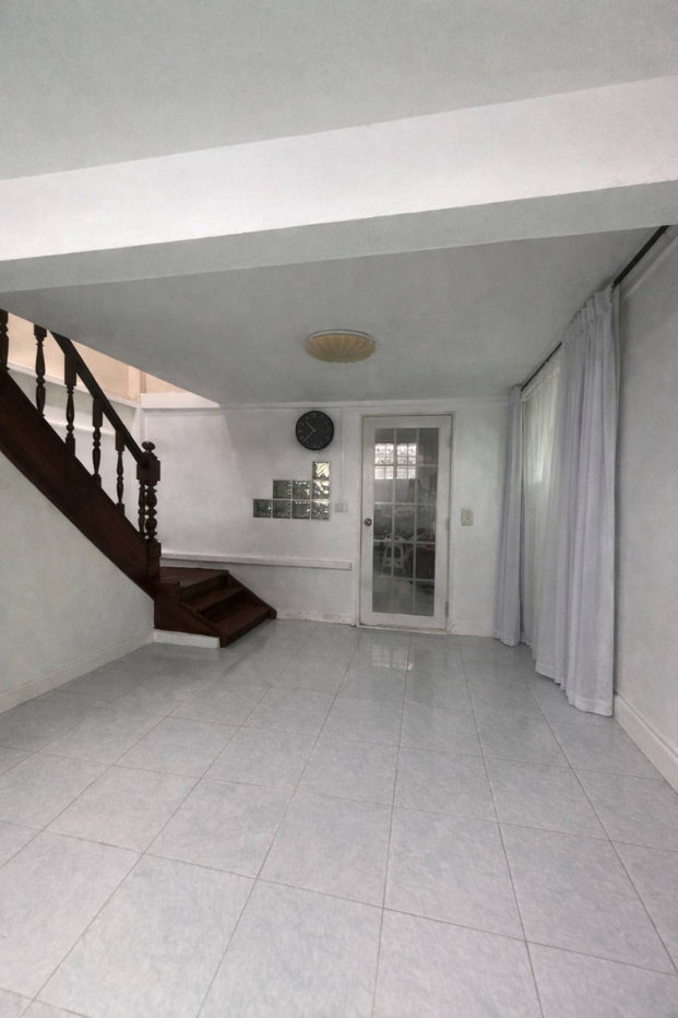 รูป ขายบ้านเดี่ยว 2 ชั้น หมู่บ้านมิตรภาพ 1 อ่อนนุช 46 ที่ดินใหญ่ 87 ตร.ว. 5 ห้องนอน จอดรถได้ 6 คันขึ้นไป - รูปที่ 7/13