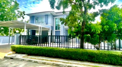 Houses for rent Bangkok : FOR RENT  HOUSE PROPERTY  60000 BAHT per MONTH