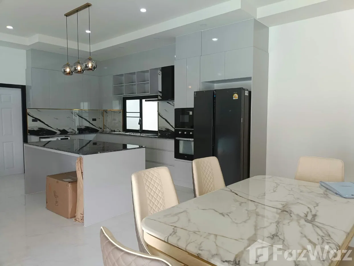 picture 4 Bedrooms villa for rent at Pattaya Mappachan 6863108 - 3/23