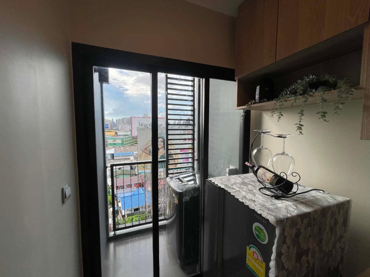 picture Condo for RENT : Modiz Sukhumvit 50 𝐒𝐢𝐳𝐞 : 30 sqm. 1 Bed 1 Bath /City view 𝐅𝐥𝐨𝐨𝐫 : 8 Building : C ✅ Fully furnished - 4/9