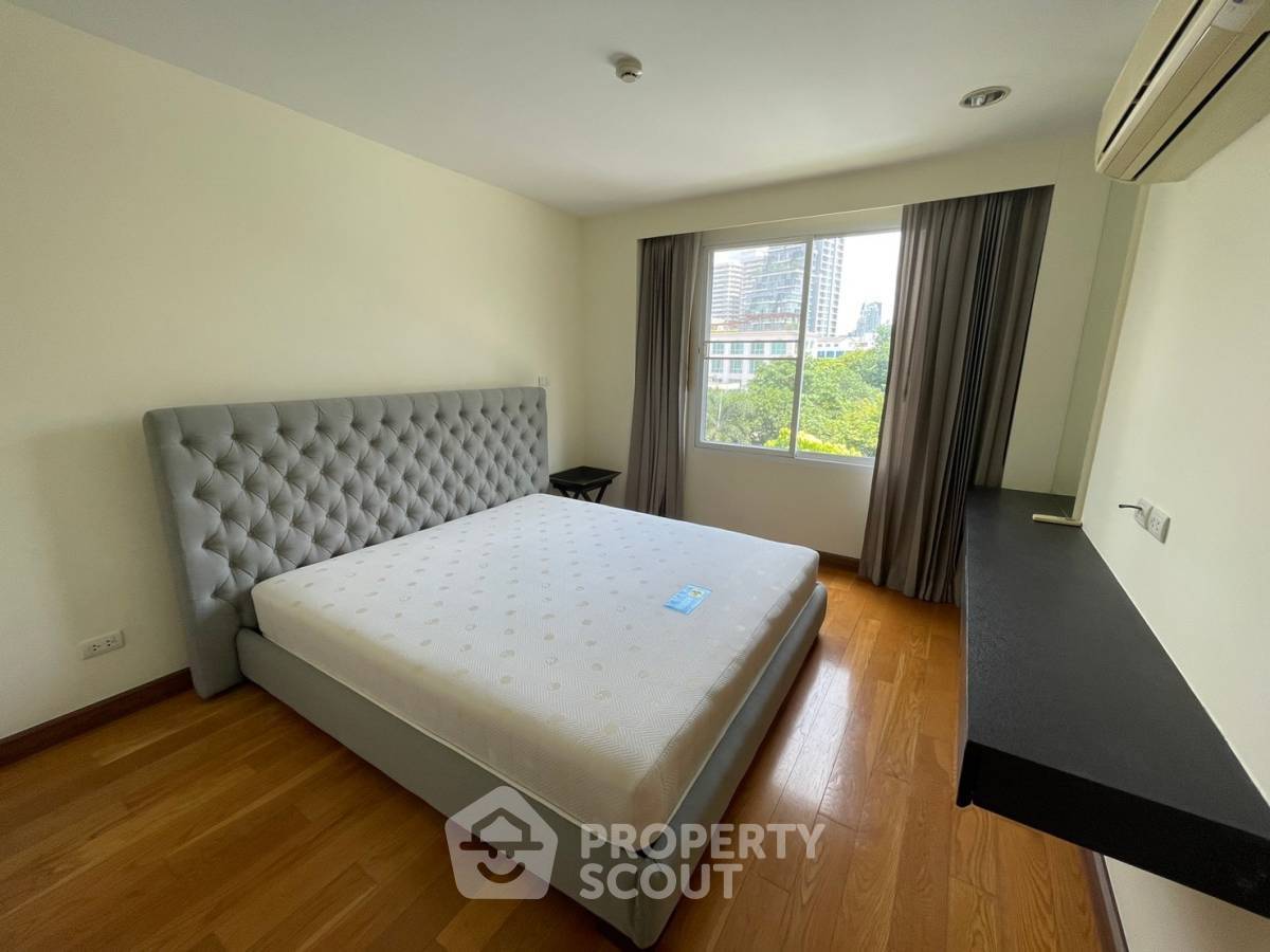 picture Spacious 2-BR 101 Sqm At The Rise Sukhumvit 39 Near BTS Phrom Phong (ID 592351) - 6/15
