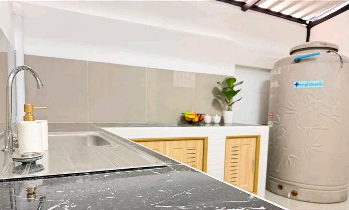 รูป ขายทาวน์โฮมรีโนเวทใหม่ ม.บูรพาแลนด์ หนองยายบู่ ศรีราชา - รูปที่ 4/13