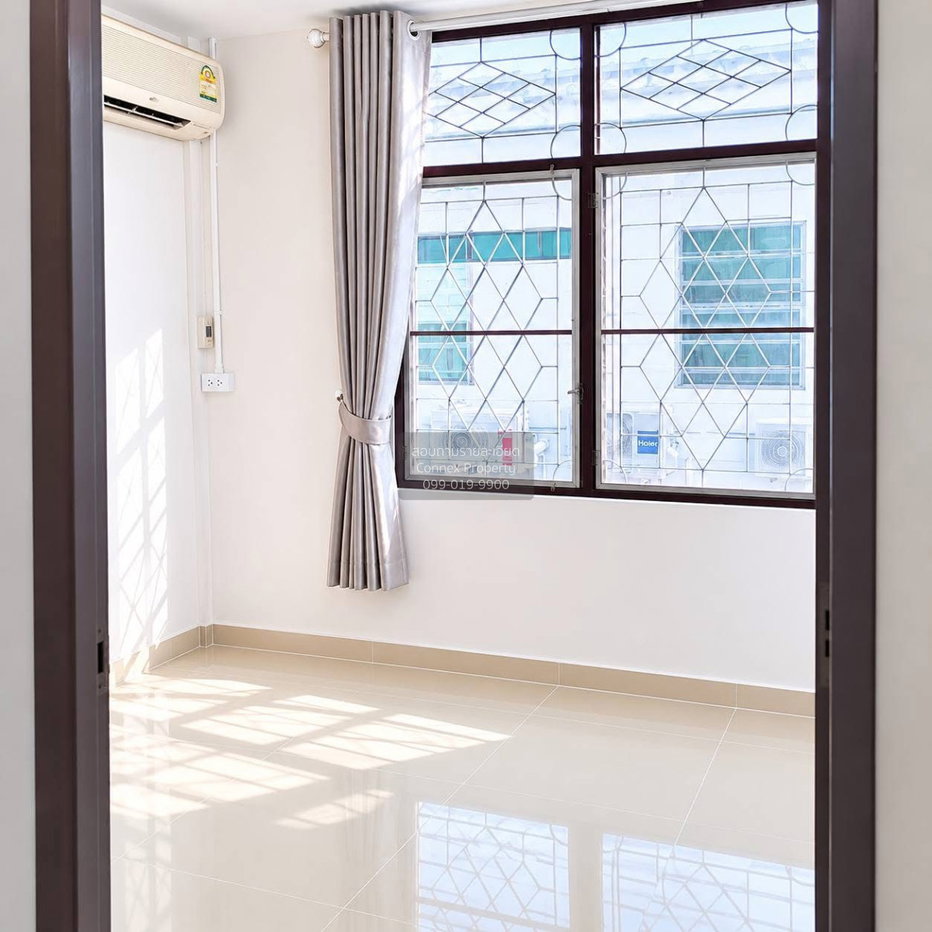รูป ขายทาวน์เฮ้าส์/ทาวน์โฮม บ้าน อยู่เจริญ ลาดพร้าว 101 รีโนเวทใหม่ MRT-ลาดพร้าว 101 (สายสีเหลือง) หัวหมาก เขต บางกะปิ กรุงเทพ CX-181084 ✅ ทักไลน์ @connexproperty ตอบทันที ทีมงานมืออาชีพ ✅ - รูปที่ 8/10