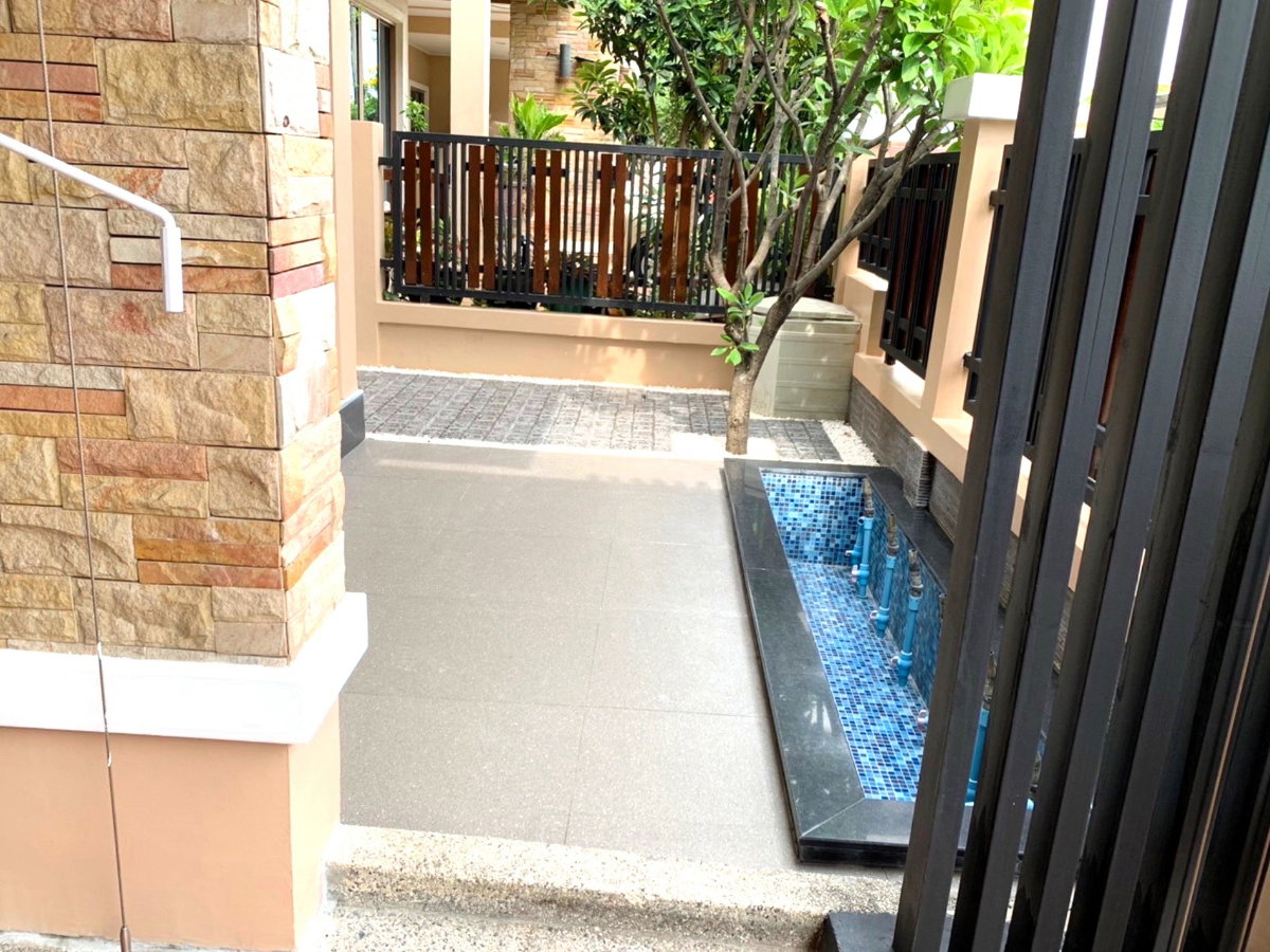 รูป ขายบ้านแฝด 2 ชั้น หมู่บ้าน นนทรี รีเจ้นท์ ราชพฤกษ์ Nontree Regent Ratchapruek ขนาด 36.3 ตร.วา ฮวงจุ้ยบ้านดี มั่นคง ปลอดภัย บ้านสวย พร้อมอยู่ - รูปที่ 2/18