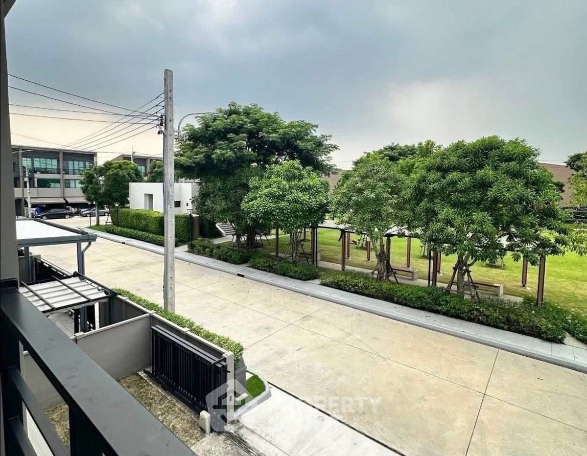 picture Pet-Friendly 4-BR Townhouse, Baan Klang Muang Ramintra 83 Station (ID 3431369) - 20/29